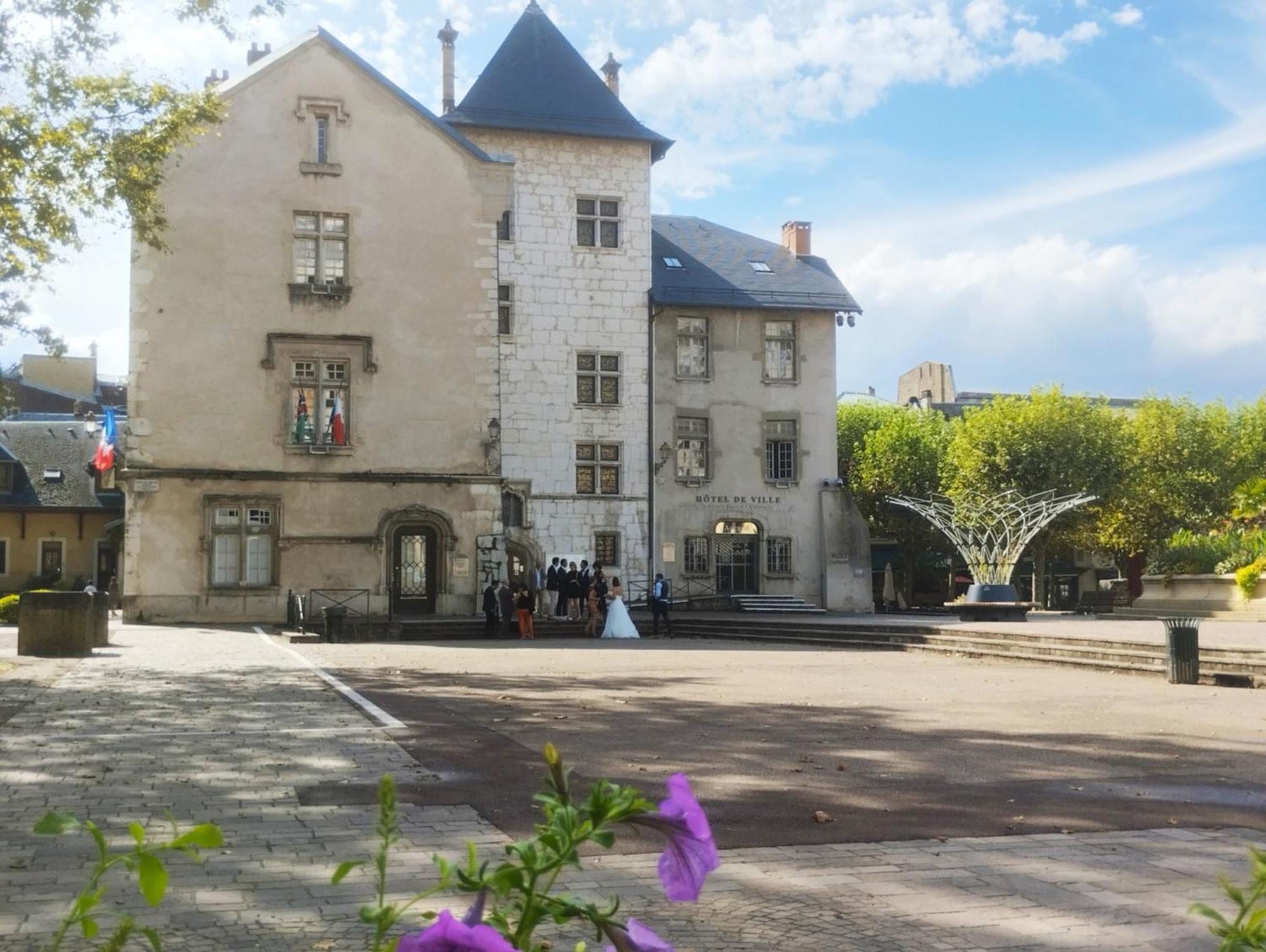 Studio Hortensia 2 Etoiles Dans Une Maison De Ville A 400M Du Centre Ville Aix-les-Bains Exterior photo