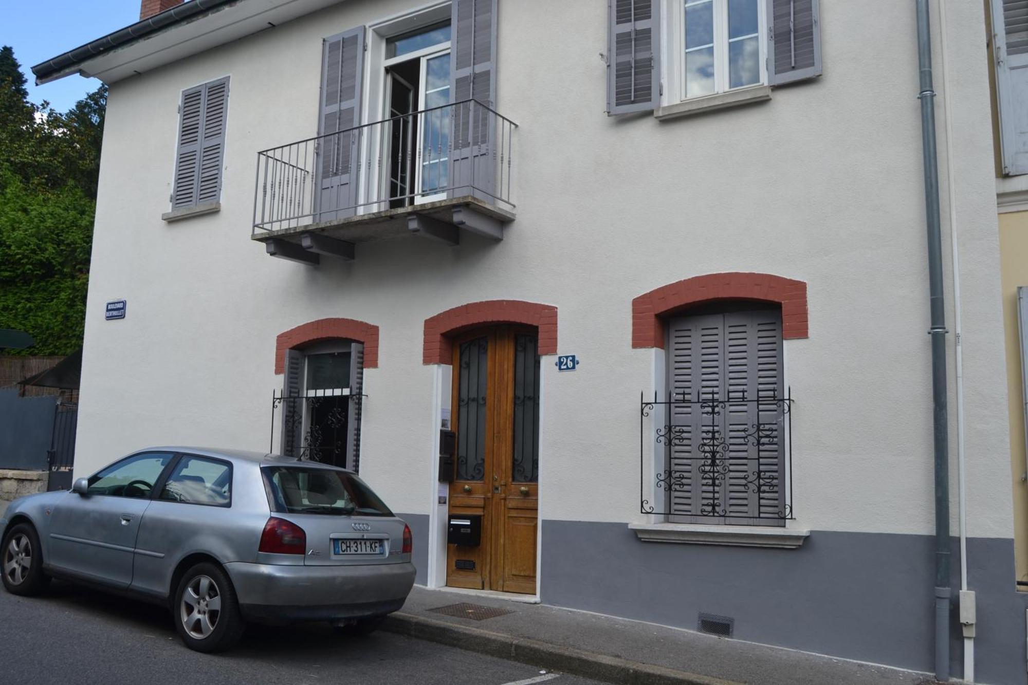 Studio Hortensia 2 Etoiles Dans Une Maison De Ville A 400M Du Centre Ville Aix-les-Bains Exterior photo